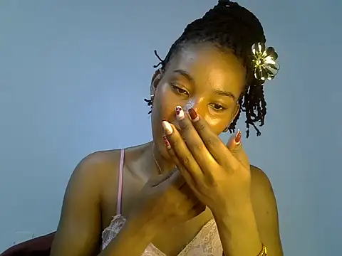 cute-alexis online show from November 25, 2025, 10:48 am