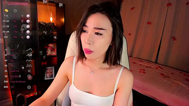 sensualily online show from February 27, 2026, 3:34 pm