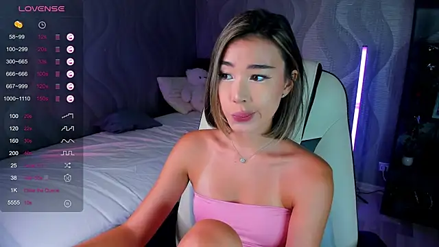 Snapshot of sensualily chatting on July 8, 2026, 3:38 pm sensualily online show from July 8, 2026, 3:38 pm