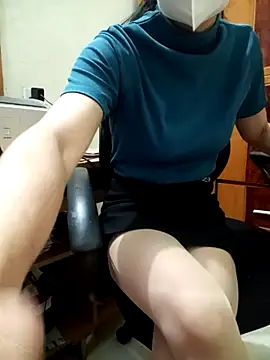 YunLem online show from November 11, 2025, 2:22 am