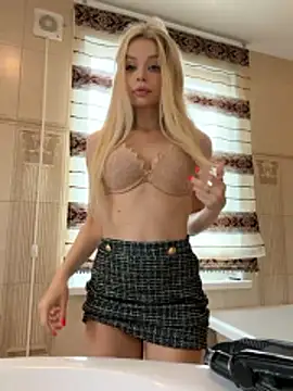 -RIVIERA- online show from April 8, 2026, 9:31 am