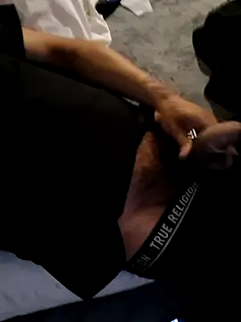 Snapshot of AcousticFuzz8 chatting on January 11, 2026, 1:54 am AcousticFuzz8 online show from January 11, 2026, 1:54 am