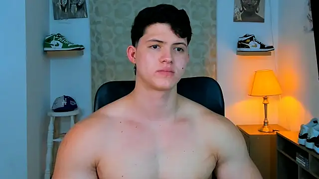 Snapshot of Hazzan_Velez chatting on January 14, 2025, 2:40 am Hazzan Velez online show from January 14, 2025, 2:40 am