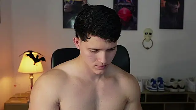 Snapshot of Hazzan_Velez chatting on October 21, 2025, 4:02 am Hazzan Velez online show from October 21, 2025, 4:02 am