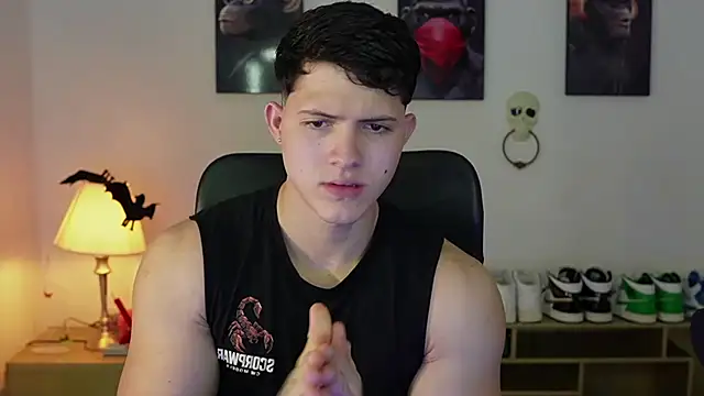 Snapshot of Hazzan_Velez chatting on November 4, 2025, 11:37 pm Hazzan Velez online show from November 4, 2025, 11:37 pm