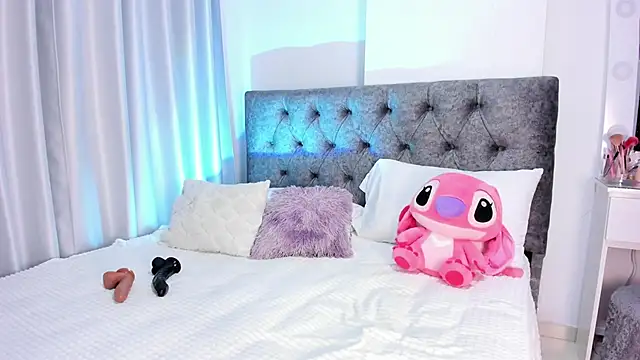 Snapshot of abbyfoxx_ chatting on February 26, 2025, 10:42 pm abbyfoxx online show from February 26, 2025, 10:42 pm