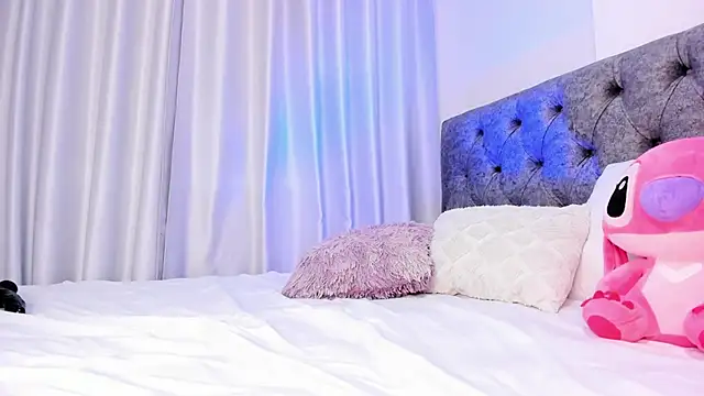 Snapshot of abbyfoxx_ chatting on March 19, 2025, 7:17 pm abbyfoxx online show from March 19, 2025, 7:17 pm