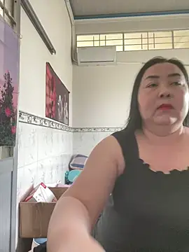 Snapshot of NDith chatting on February 3, 2026, 7:02 am NDith online show from February 3, 2026, 7:02 am