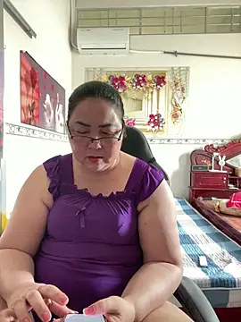 Snapshot of NDith chatting on April 3, 2026, 2:09 am NDith online show from April 3, 2026, 2:09 am