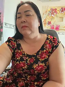 Snapshot of NDith chatting on April 9, 2026, 7:03 am NDith online show from April 9, 2026, 7:03 am