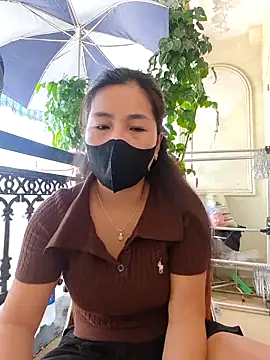 lyna bl online show from October 9, 2025, 2:20 am