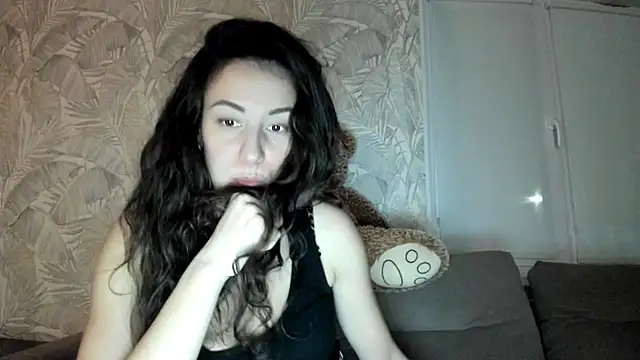 Snapshot of Karina_sunny chatting on February 28, 2025, 10:28 pm Karina sunny online show from February 28, 2025, 10:28 pm