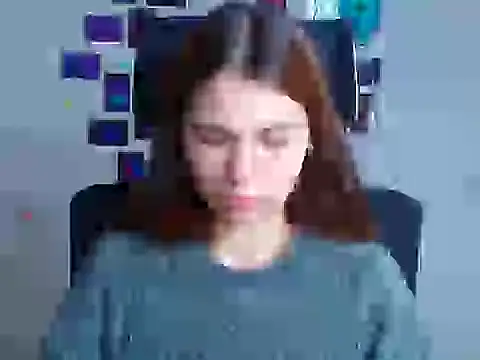 Snapshot of Loon_Amore chatting on December 19, 2025, 6:53 am Loon Amore online show from December 19, 2025, 6:53 am