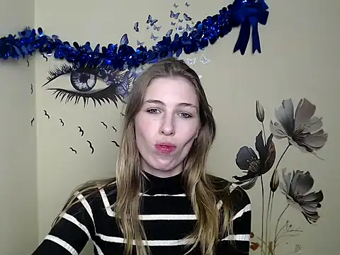 Snapshot of StrangerGi chatting on January 9, 2025, 1:02 pm StrangerGi online show from January 9, 2025, 1:02 pm