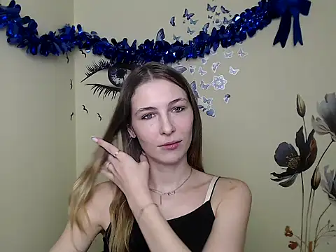 Snapshot of StrangerGi chatting on January 15, 2025, 4:00 pm StrangerGi online show from January 15, 2025, 4:00 pm