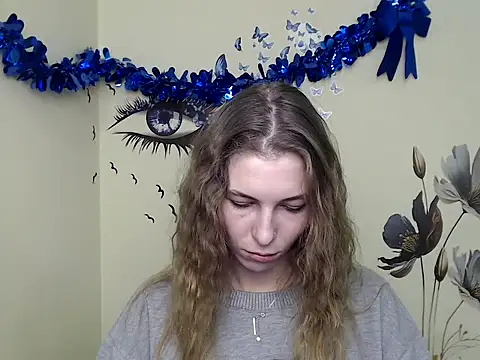 Snapshot of StrangerGi chatting on January 17, 2025, 1:13 pm StrangerGi online show from January 17, 2025, 1:13 pm