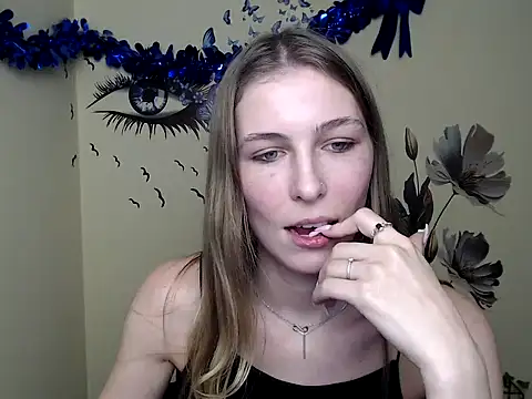 Snapshot of StrangerGi chatting on January 30, 2025, 9:58 pm StrangerGi online show from January 30, 2025, 9:58 pm