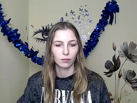 Snapshot of StrangerGi chatting on February 10, 2025, 1:11 pm StrangerGi online show from February 10, 2025, 1:11 pm