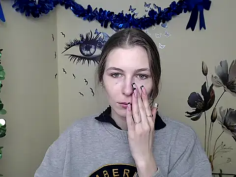 Snapshot of StrangerGi chatting on February 18, 2025, 1:22 pm StrangerGi online show from February 18, 2025, 1:22 pm