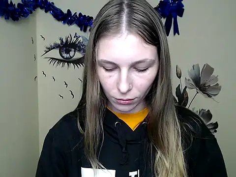 Snapshot of StrangerGi chatting on February 26, 2025, 7:27 pm StrangerGi online show from February 26, 2025, 7:27 pm