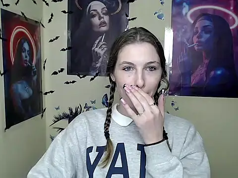 Snapshot of StrangerGi chatting on March 3, 2025, 12:48 pm StrangerGi online show from March 3, 2025, 12:48 pm