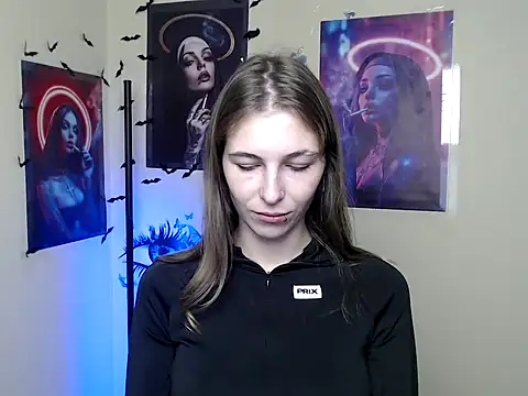 Snapshot of StrangerGi chatting on October 8, 2025, 6:11 am StrangerGi online show from October 8, 2025, 6:11 am