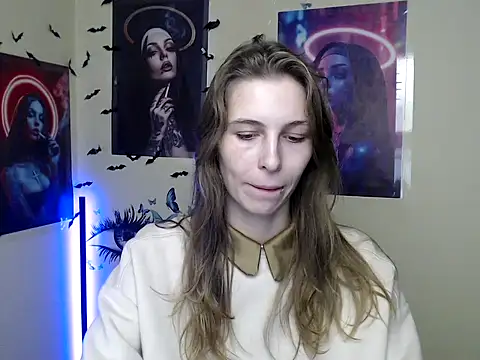 Snapshot of StrangerGi chatting on October 24, 2025, 11:28 am StrangerGi online show from October 24, 2025, 11:28 am