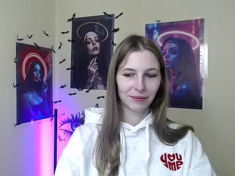 Snapshot of StrangerGi chatting on November 10, 2025, 12:37 pm StrangerGi online show from November 10, 2025, 12:37 pm