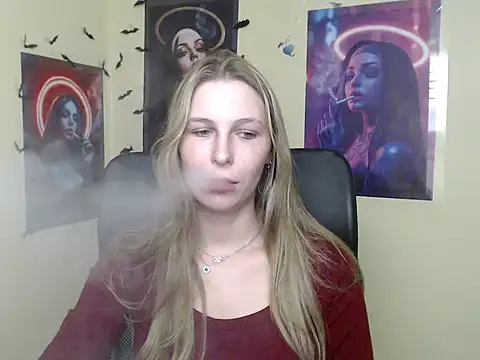 StrangerGi online show from May 20, 2026, 8:04 pm