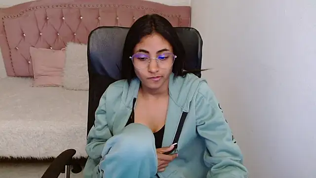 shaneelle online show from January 24, 2025, 6:14 am