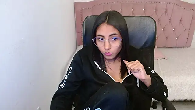 shaneelle online show from January 29, 2025, 6:22 am