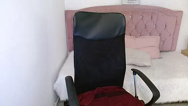 shaneelle online show from February 1, 2025, 9:21 am