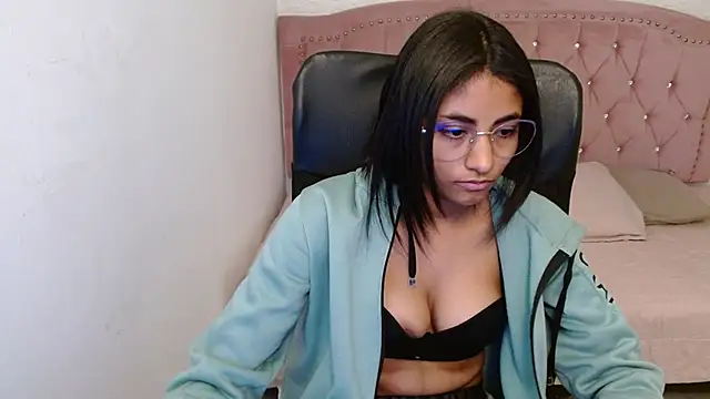 shaneelle online show from February 8, 2025, 6:12 am