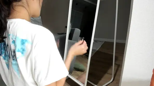 Snapshot of Yukisans chatting on December 26, 2024, 3:38 am Yukisans online show from December 26, 2024, 3:38 am