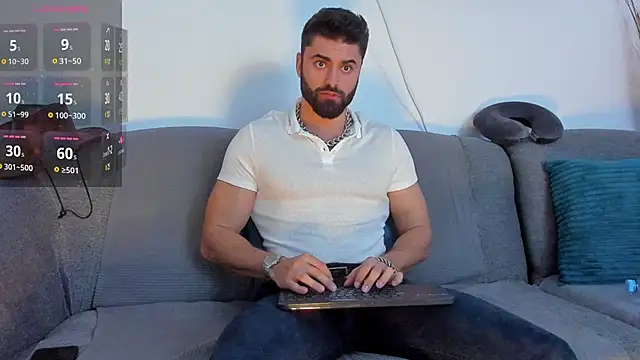 Snapshot of RawAdam chatting on February 20, 2025, 4:28 am RawAdam online show from February 20, 2025, 4:28 am