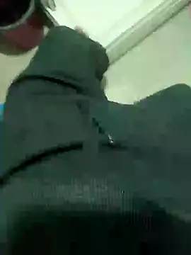 ekimeskim1 online show from December 7, 2024, 1:14 am