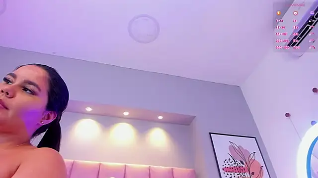 KeilyRoss online show from March 1, 2025, 2:26 am