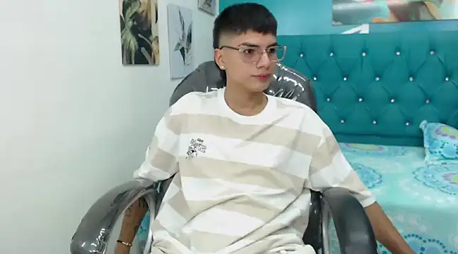 Snapshot of Noha_scott chatting on December 6, 2024, 11:25 pm Noha scott online show from December 6, 2024, 11:25 pm