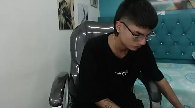 Snapshot of Noha_scott chatting on December 18, 2024, 11:51 pm Noha scott online show from December 18, 2024, 11:51 pm