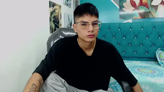 Snapshot of Noha_scott chatting on January 19, 2025, 11:32 pm Noha scott online show from January 19, 2025, 11:32 pm