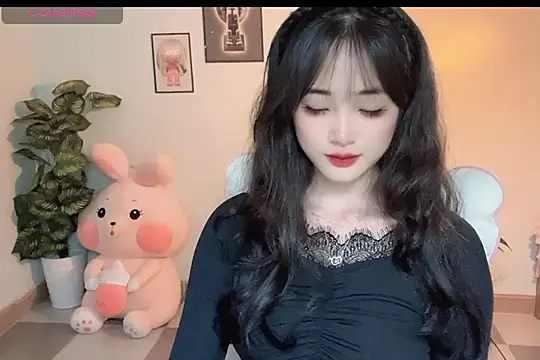  Aimy  online show from October 8, 2025, 4:48 pm