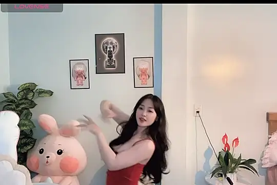  Aimy  online show from October 17, 2025, 5:54 am