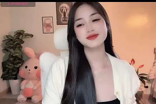  Aimy  online show from December 14, 2025, 8:02 pm