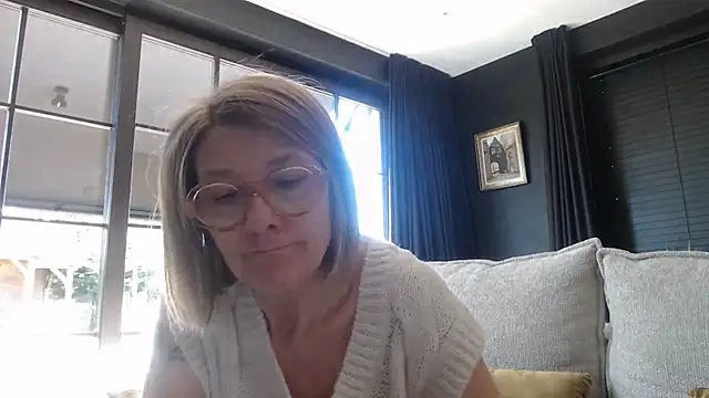 godinflower online show from March 19, 2025, 2:02 pm