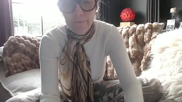 godinflower online show from March 12, 2026, 4:24 pm