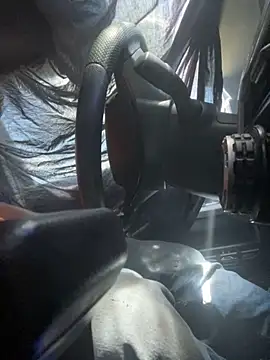 rocket8669 online show from April 28, 2026, 4:34 pm