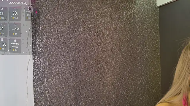 AmmyJones  online show from September 23, 2025, 7:17 pm