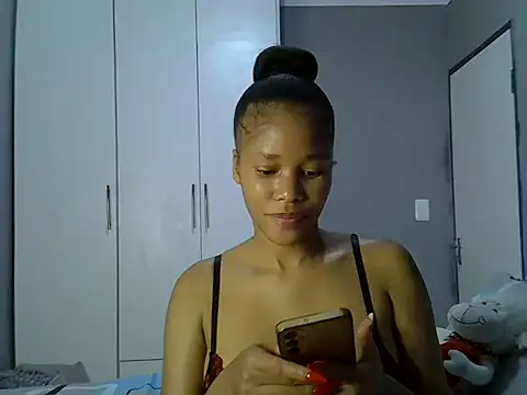 Snapshot of Sexylisa670 chatting on April 21, 2026, 7:50 pm Sexylisa670 online show from April 21, 2026, 7:50 pm