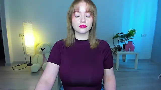 Snapshot of AidaPerry chatting on September 27, 2025, 11:48 am AidaPerry online show from September 27, 2025, 11:48 am