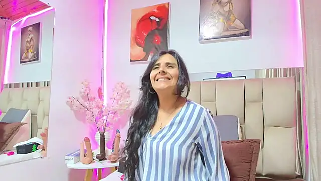  Marcela   online show from May 16, 2026, 11:31 am